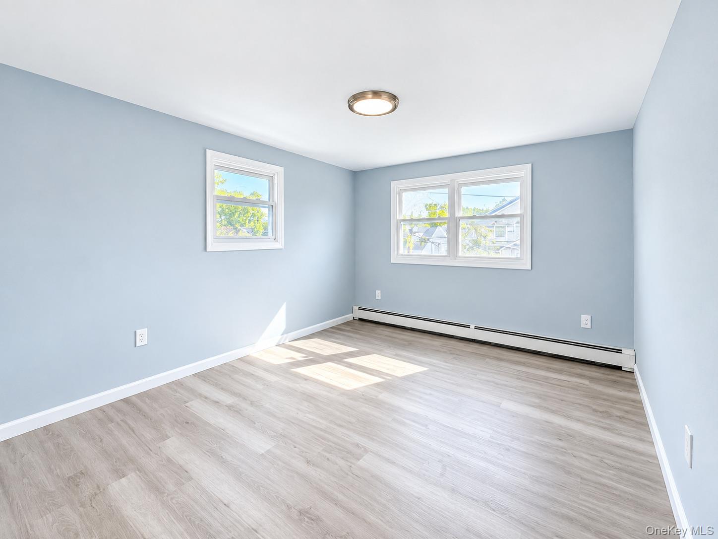 10 Frank Avenue – For Sale photo 16
