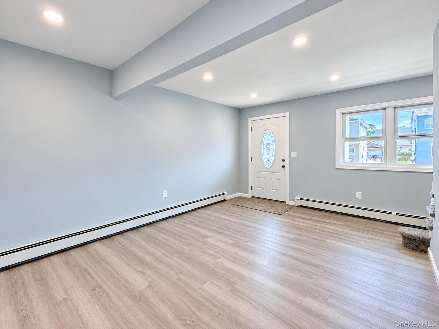 10 Frank Avenue – For Sale photo 7