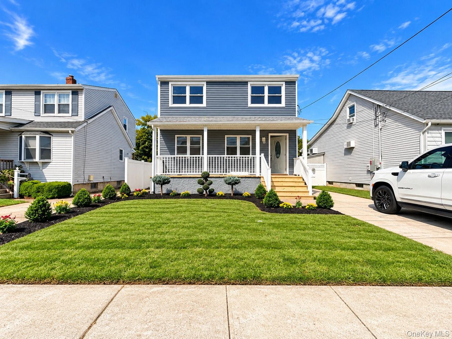 10 Frank Avenue – For Sale