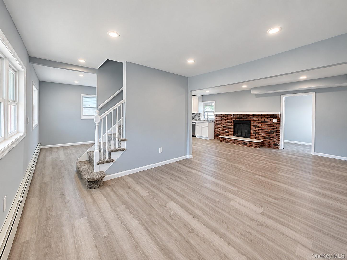10 Frank Avenue – For Sale photo 8