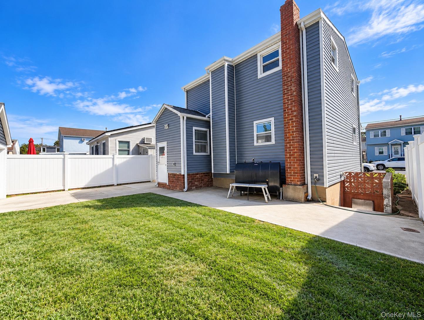 10 Frank Avenue – For Sale photo 27
