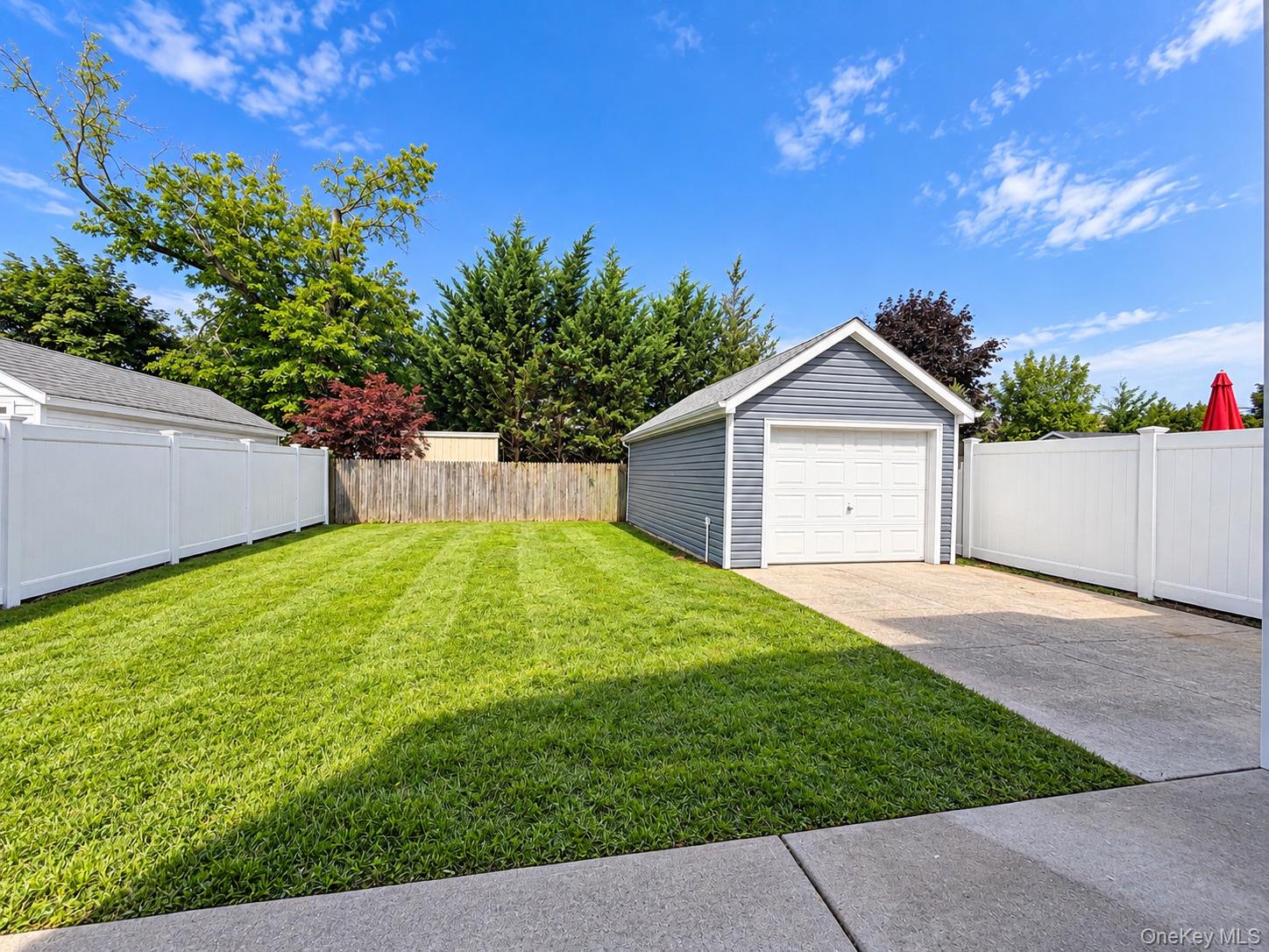 10 Frank Avenue – For Sale photo 25