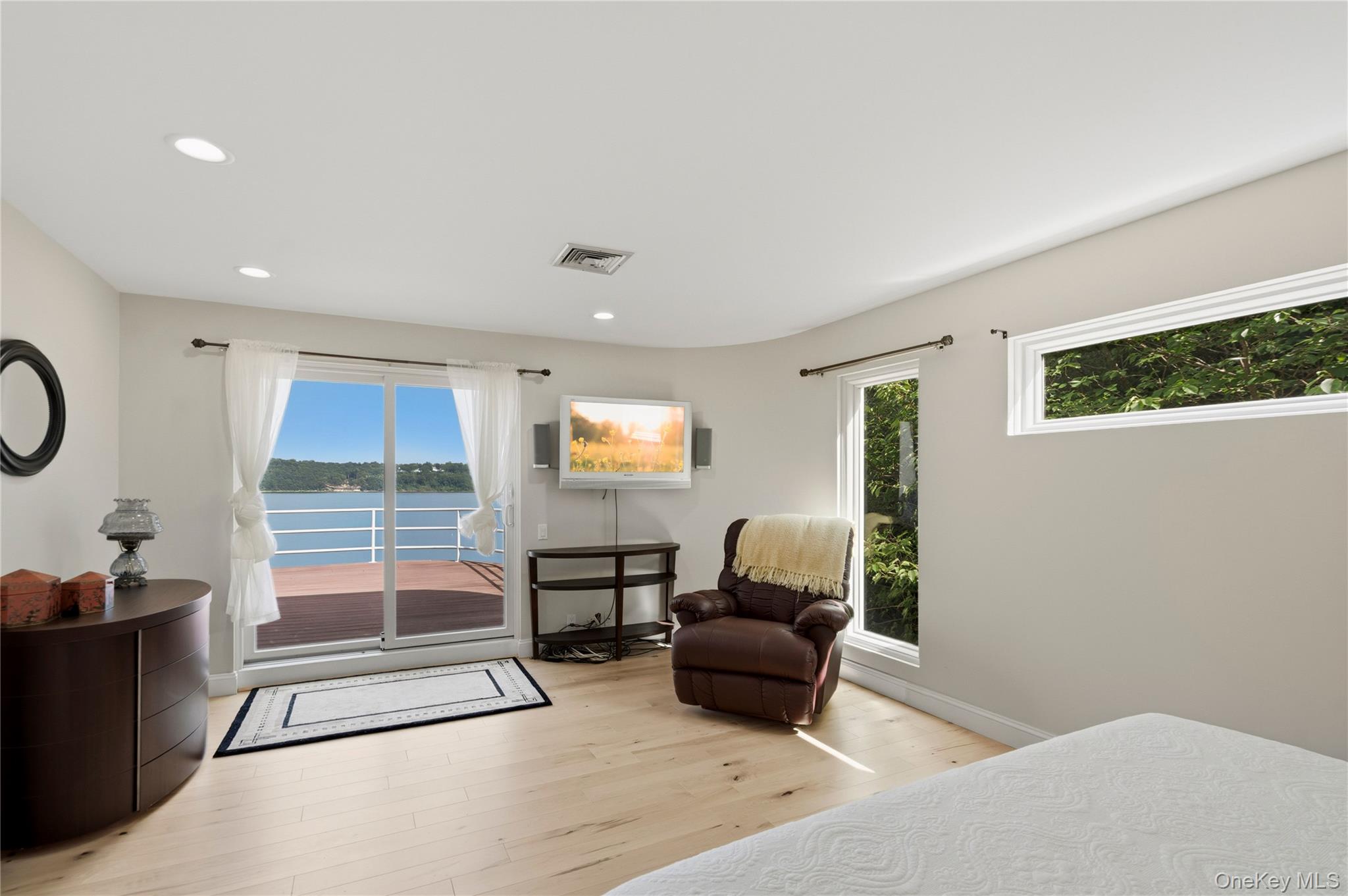 26 Tennis Court Road – For Sale photo 28