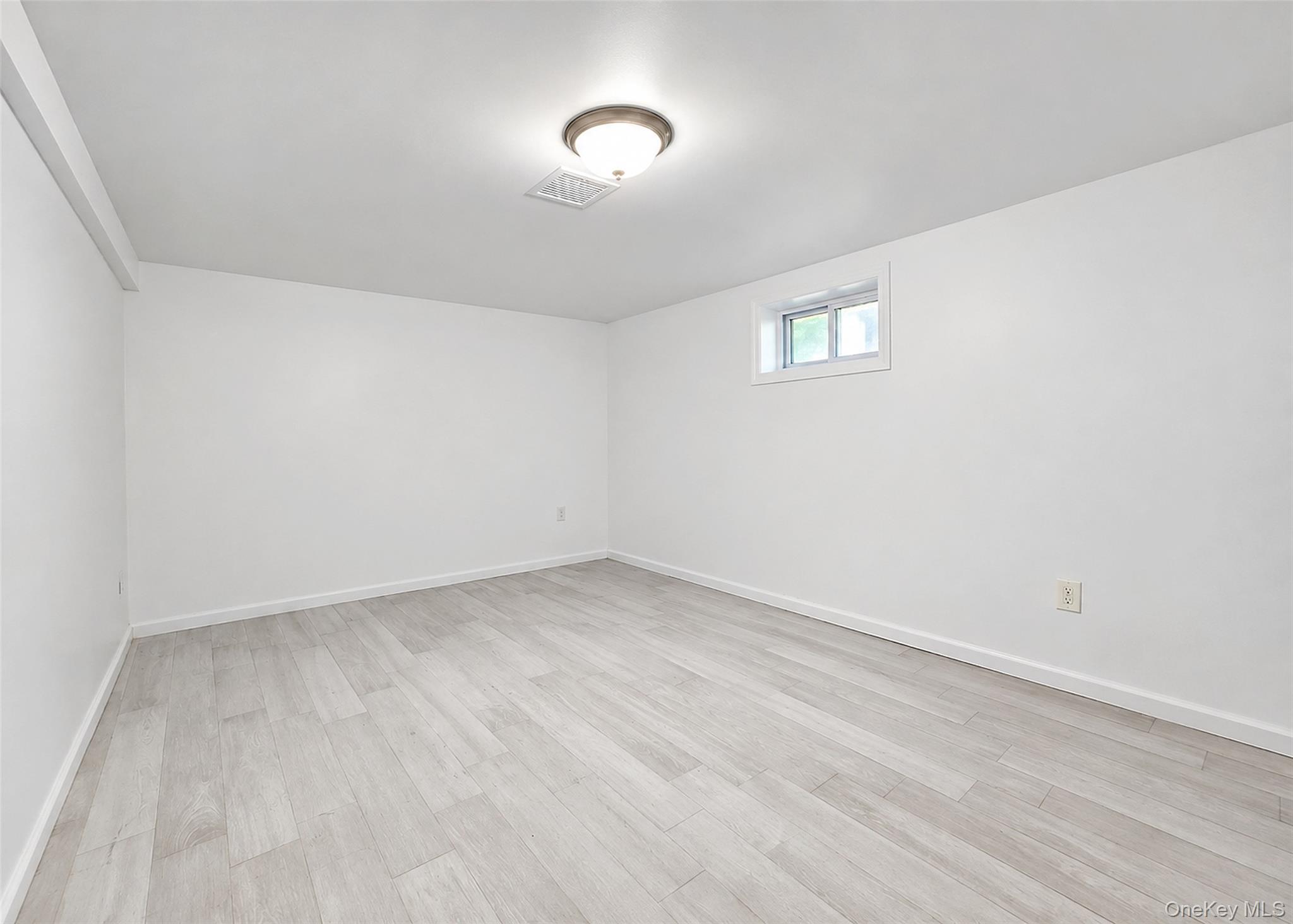 678 Clinton Avenue – For Sale photo 29