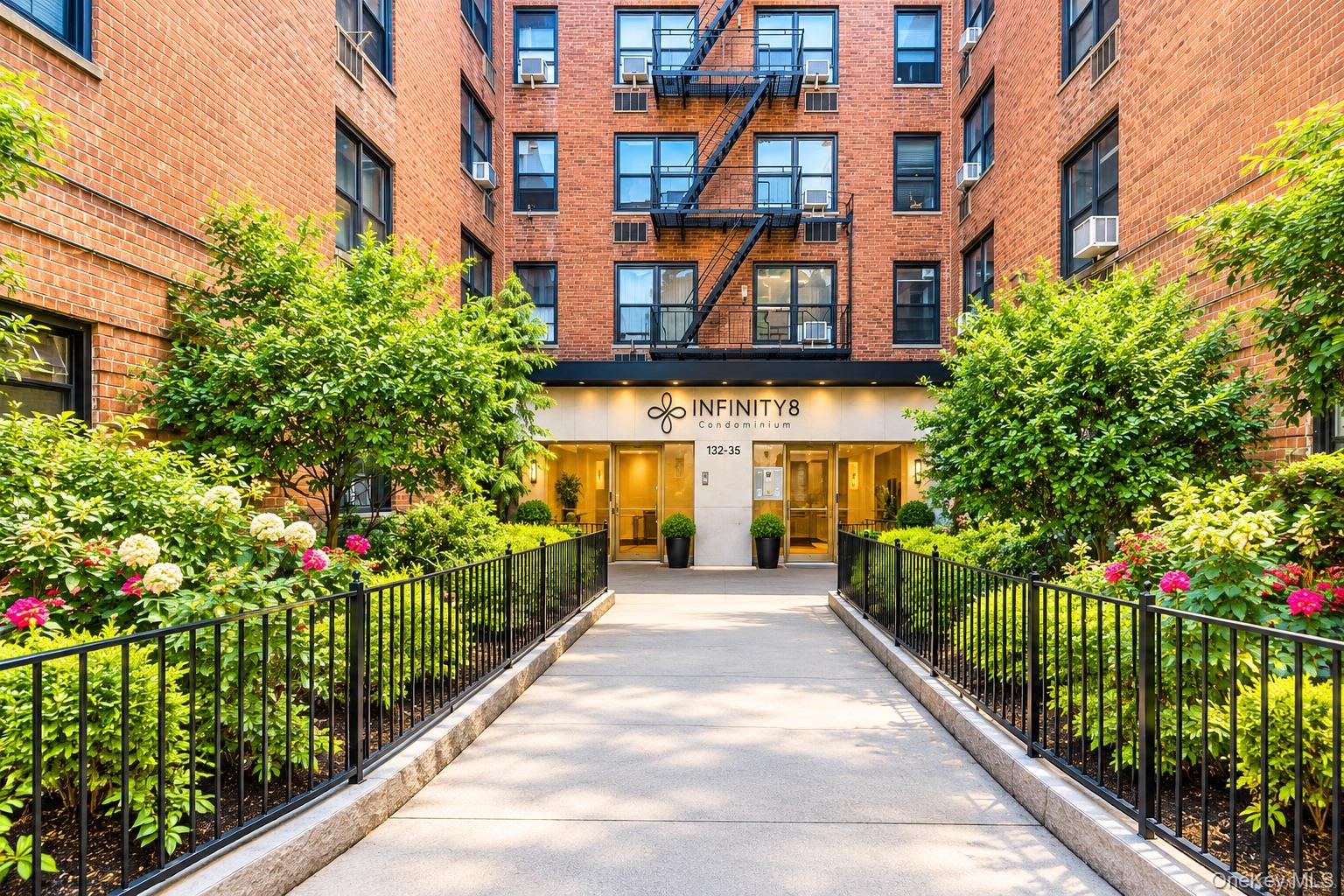 132-35 Sanford Avenue, Unit 5R