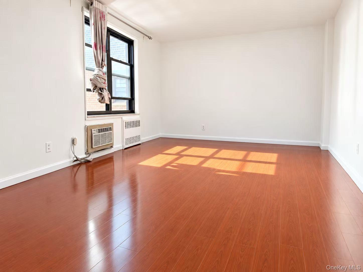 132-35 Sanford Avenue, Unit 5R photo 6