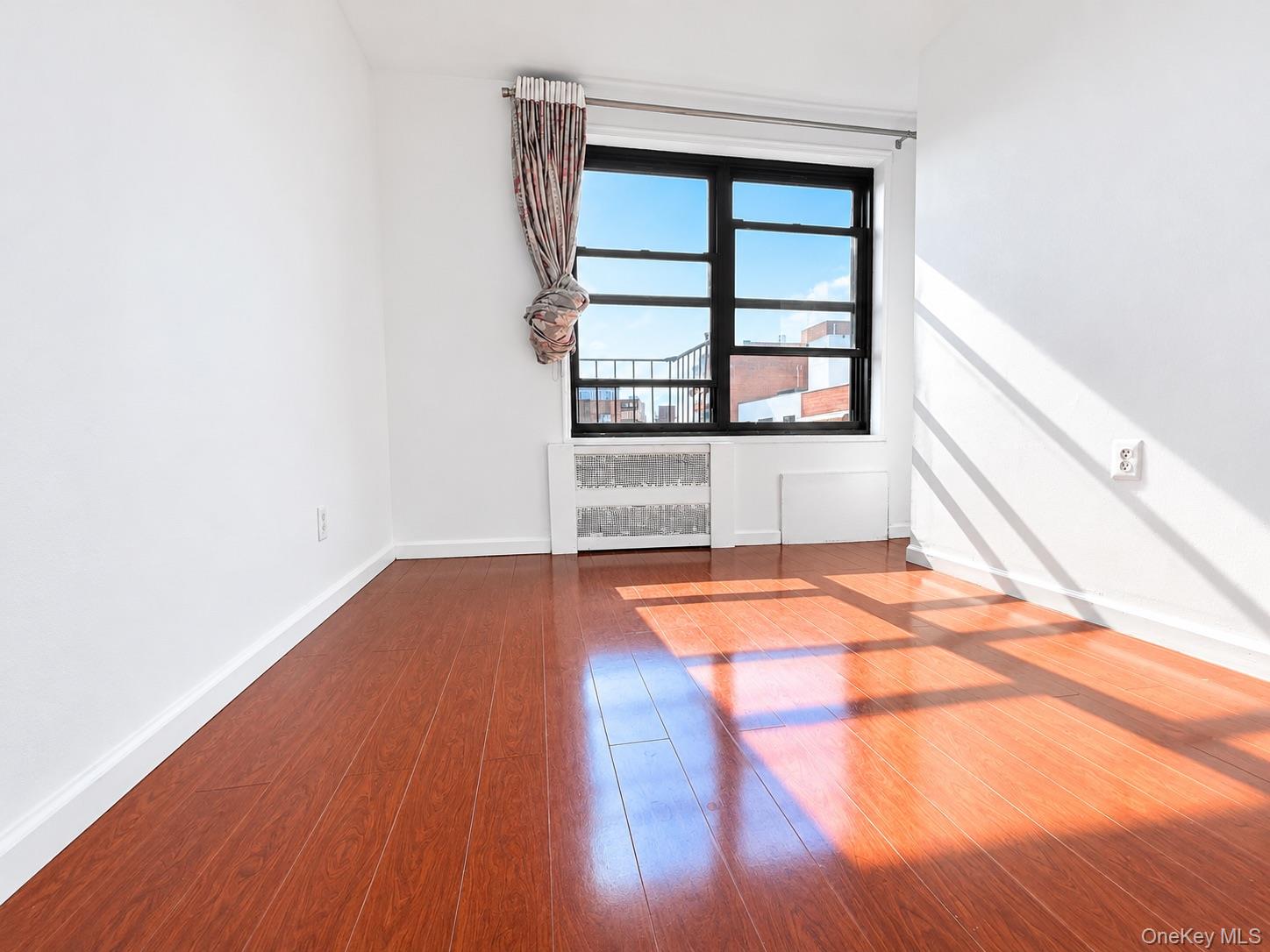 132-35 Sanford Avenue, Unit 5R photo 9
