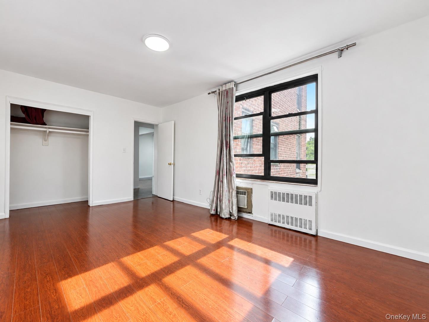 132-35 Sanford Avenue, Unit 5R photo 4