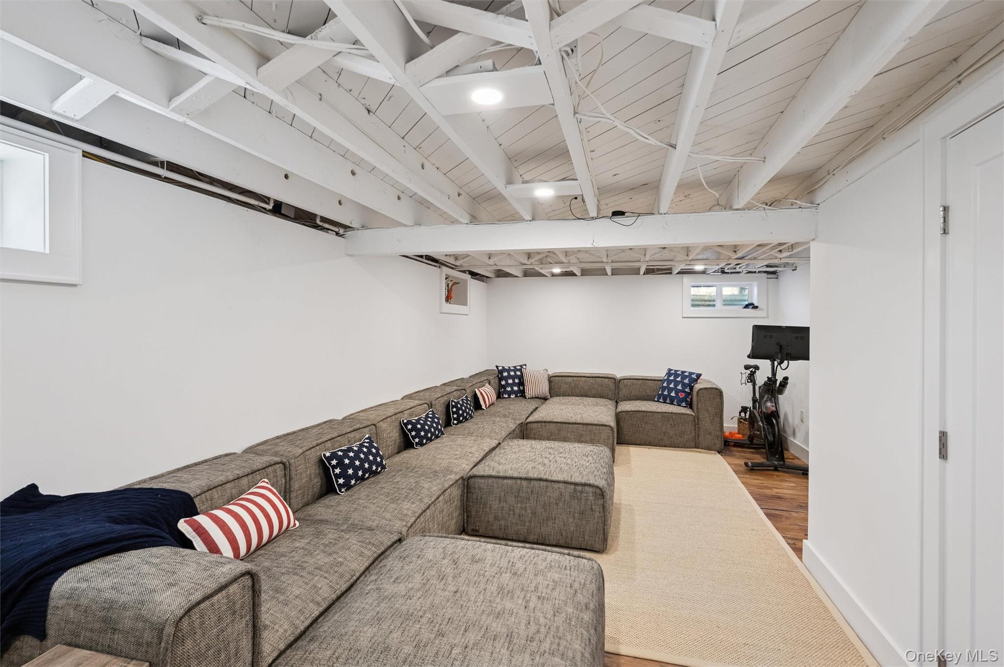 580 Gin Lane – For Rent photo 29