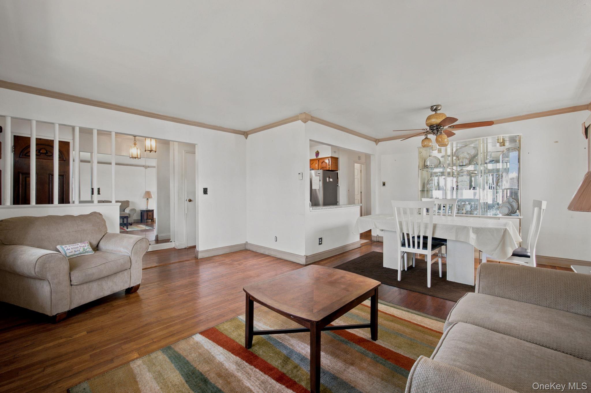 983 Cayuga Road – For Sale photo 4