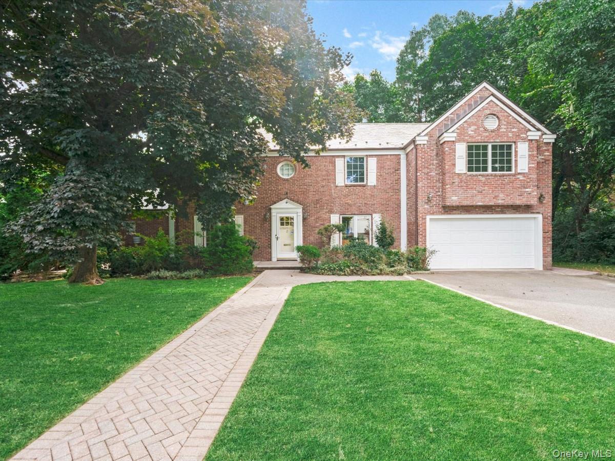 2 Amherst Road E – For Sale
