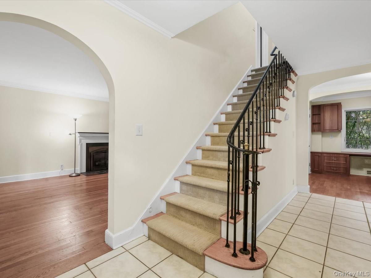2 Amherst Road E – For Sale photo 5