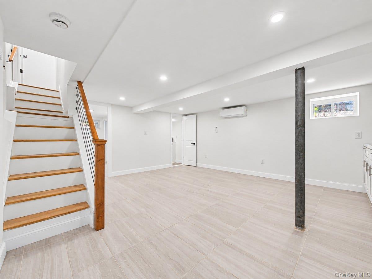 122-19 Lucas Street – For Sale photo 25