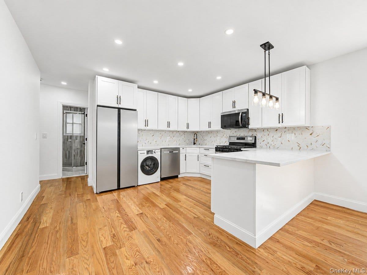 122-19 Lucas Street – For Sale photo 7