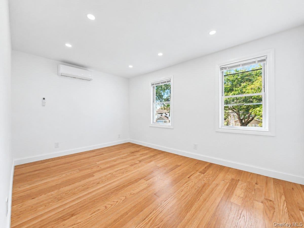 122-19 Lucas Street – For Sale photo 16
