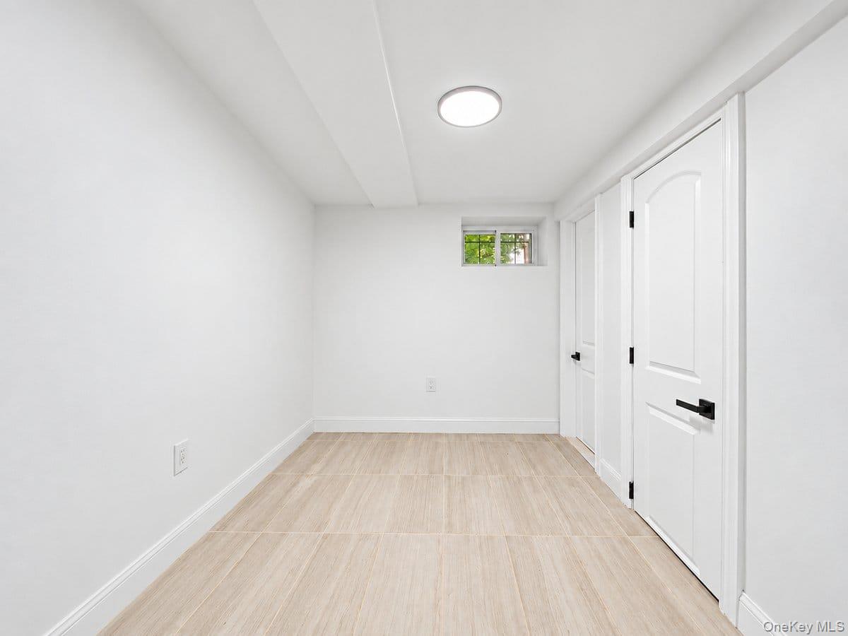 122-19 Lucas Street – For Sale photo 21