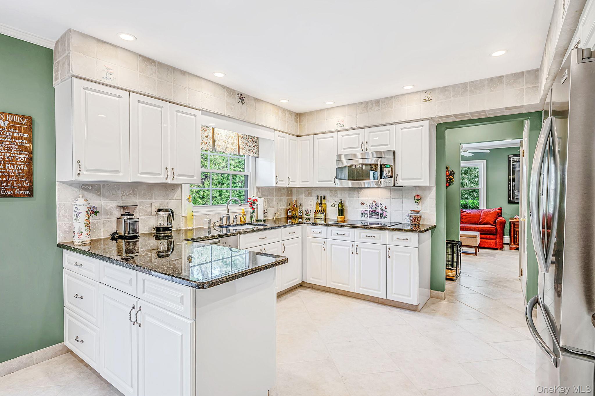 30 Damin Circle – For Sale photo 10