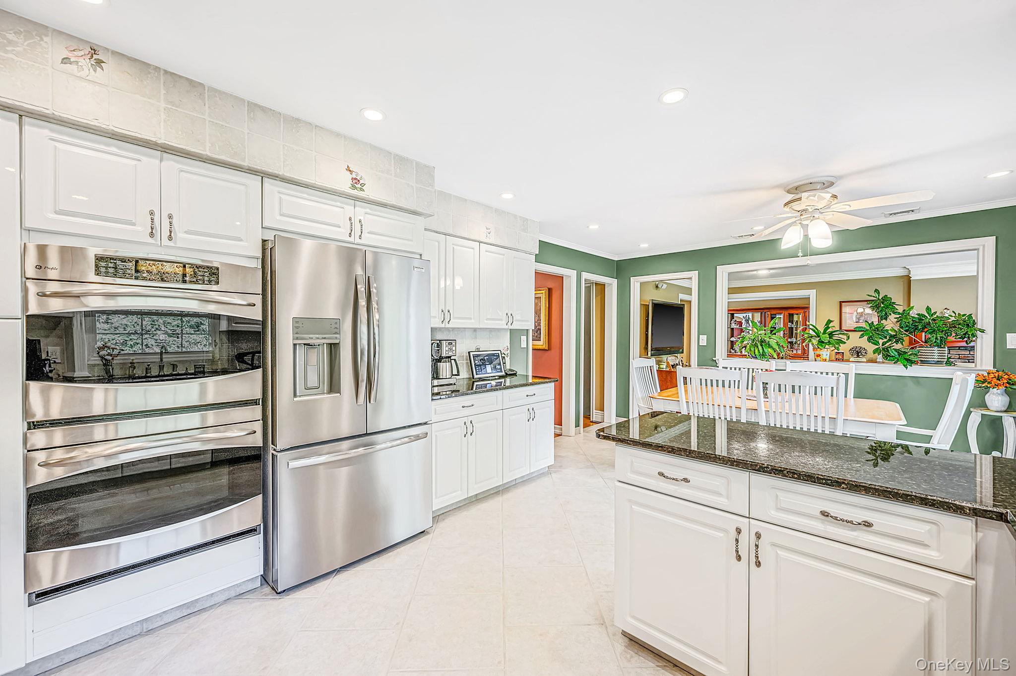 30 Damin Circle – For Sale photo 16