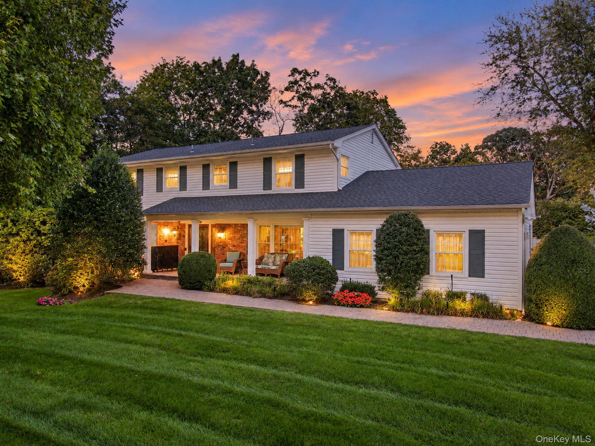 30 Damin Circle – For Sale photo 2