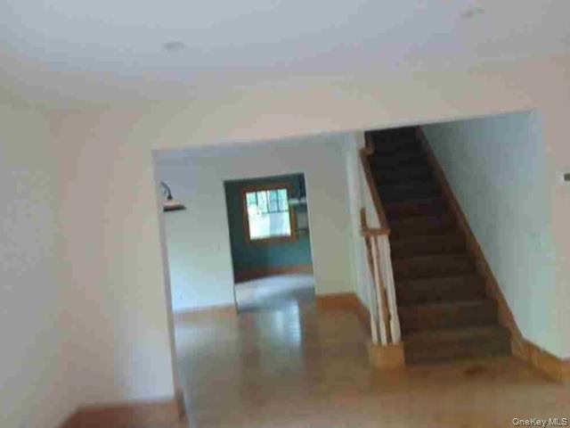 6 Brookside Lane – For Sale photo 4