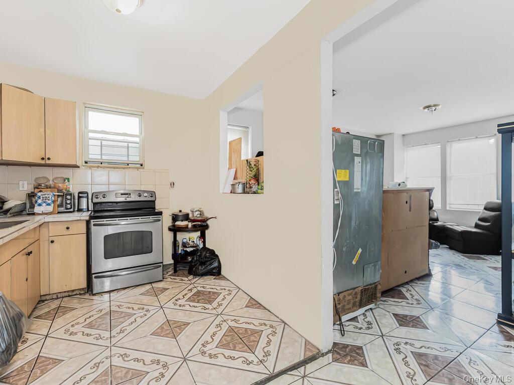 1122 Anderson Avenue – For Sale photo 12