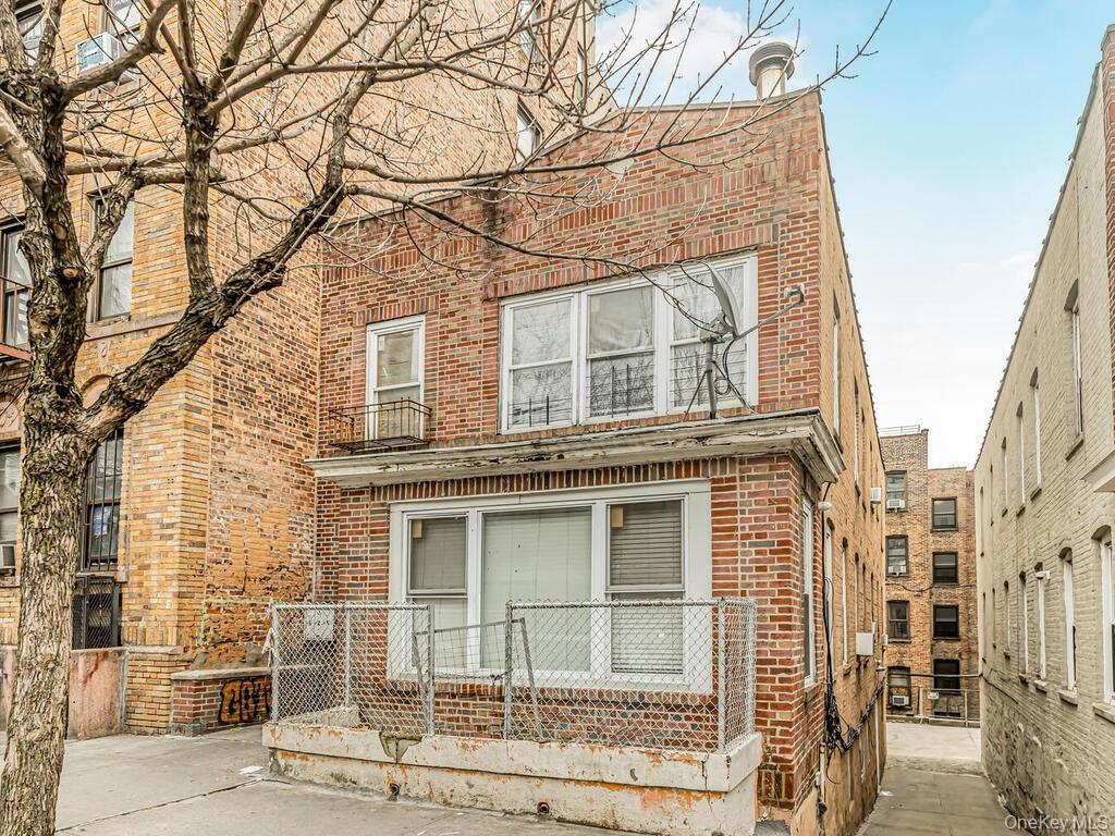 1122 Anderson Avenue – For Sale photo 4