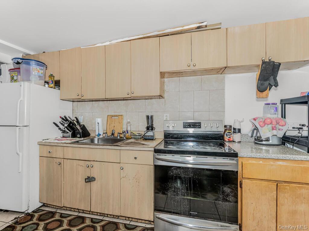 1122 Anderson Avenue – For Sale photo 13