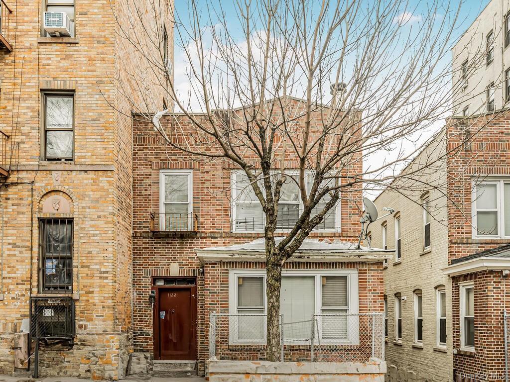 1122 Anderson Avenue – For Sale photo 7
