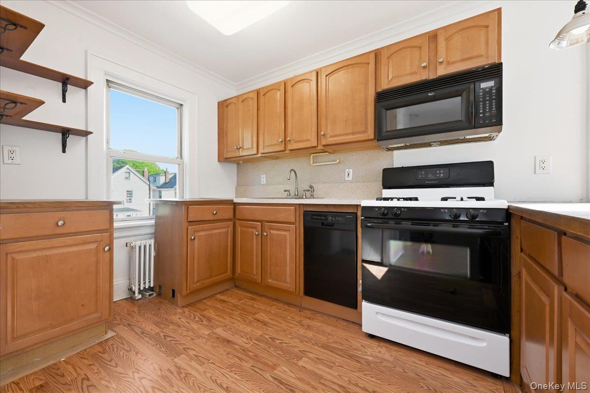 22237 Edmore Avenue – For Sale photo 16