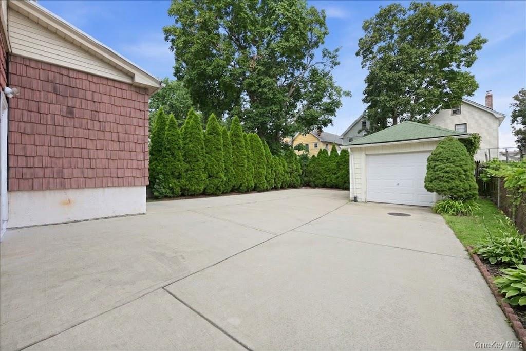 22237 Edmore Avenue – For Sale photo 25