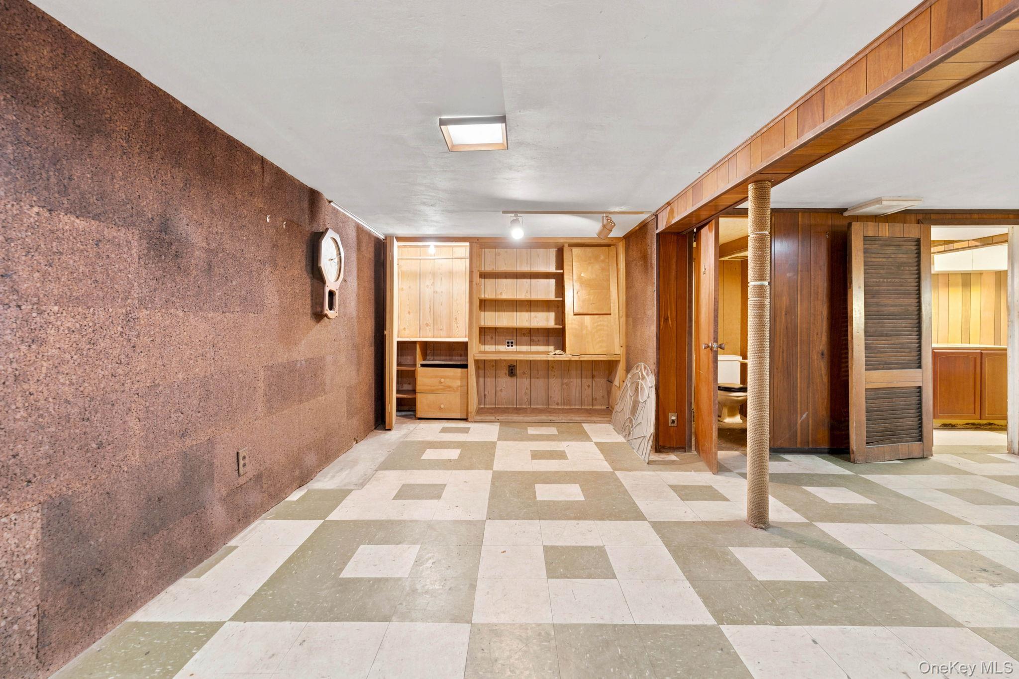 81-02 149th Avenue – For Sale photo 35