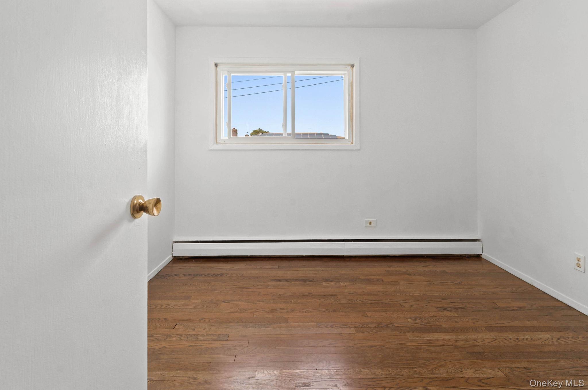 81-02 149th Avenue – For Sale photo 8