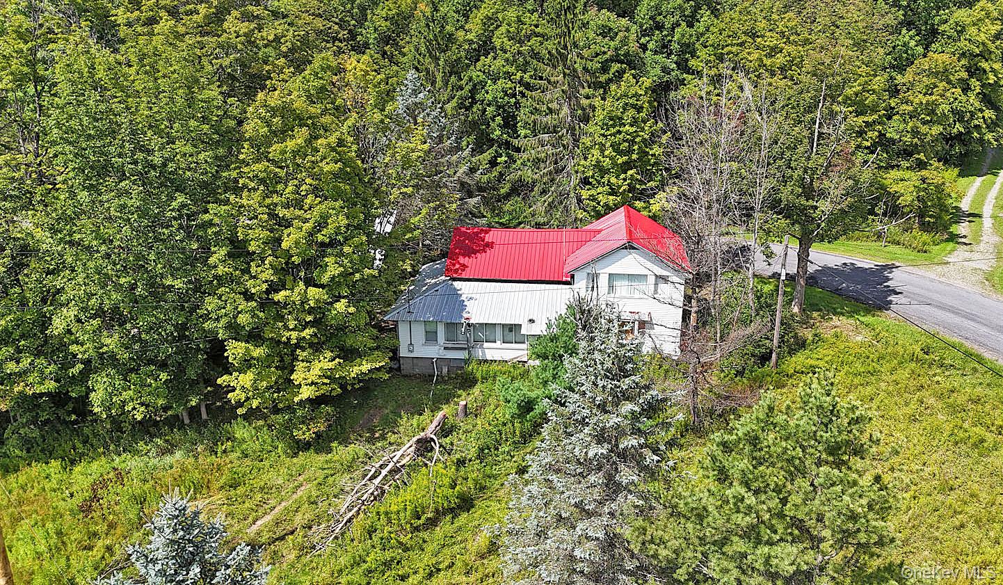 3994 Klondike Road – For Sale