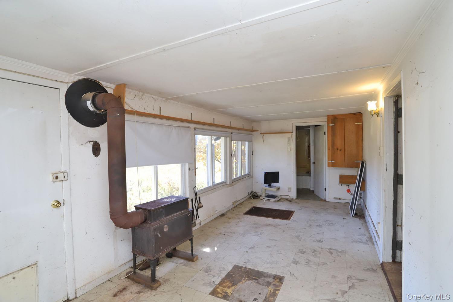 3994 Klondike Road – For Sale photo 8