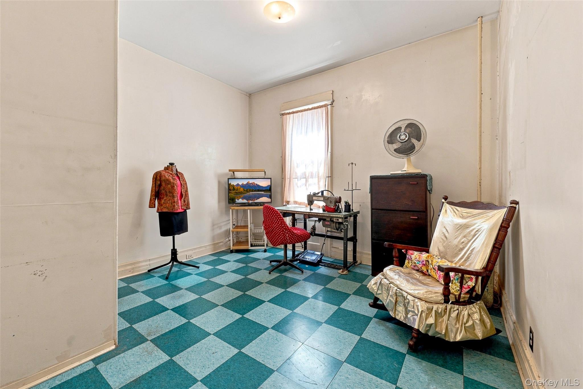 2331 Foster Avenue – For Sale photo 16