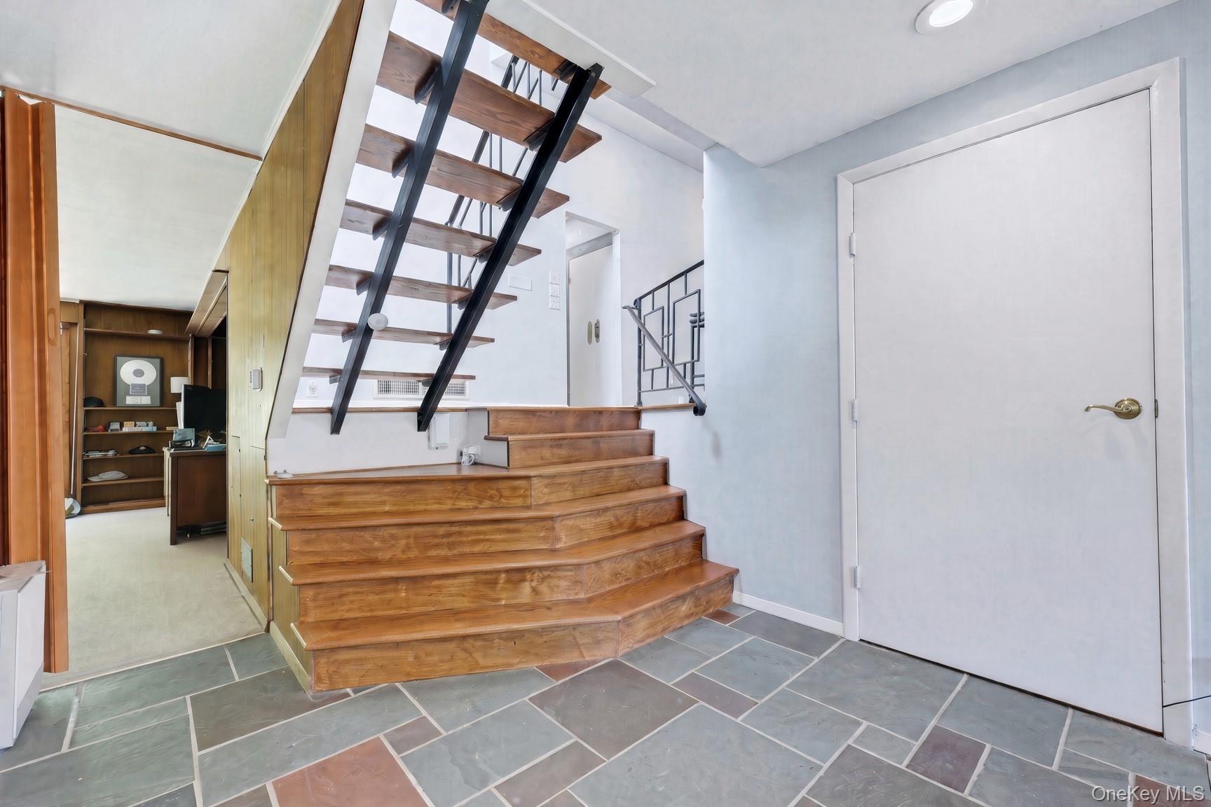 6 Lark Avenue – For Rent photo 4