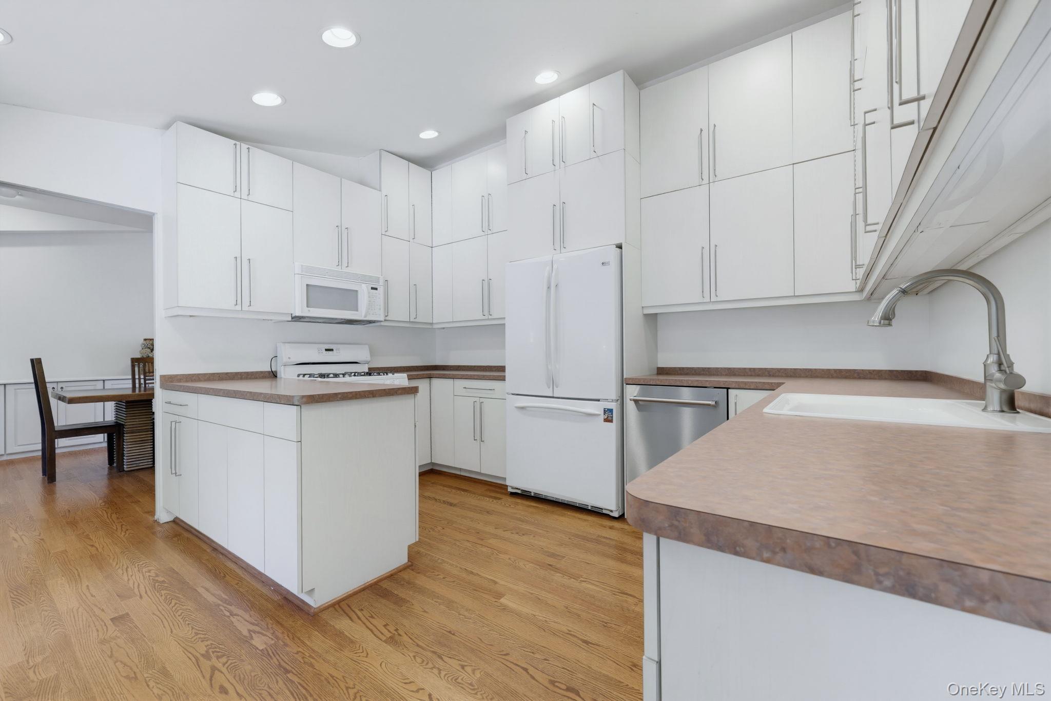 6 Lark Avenue – For Rent photo 13