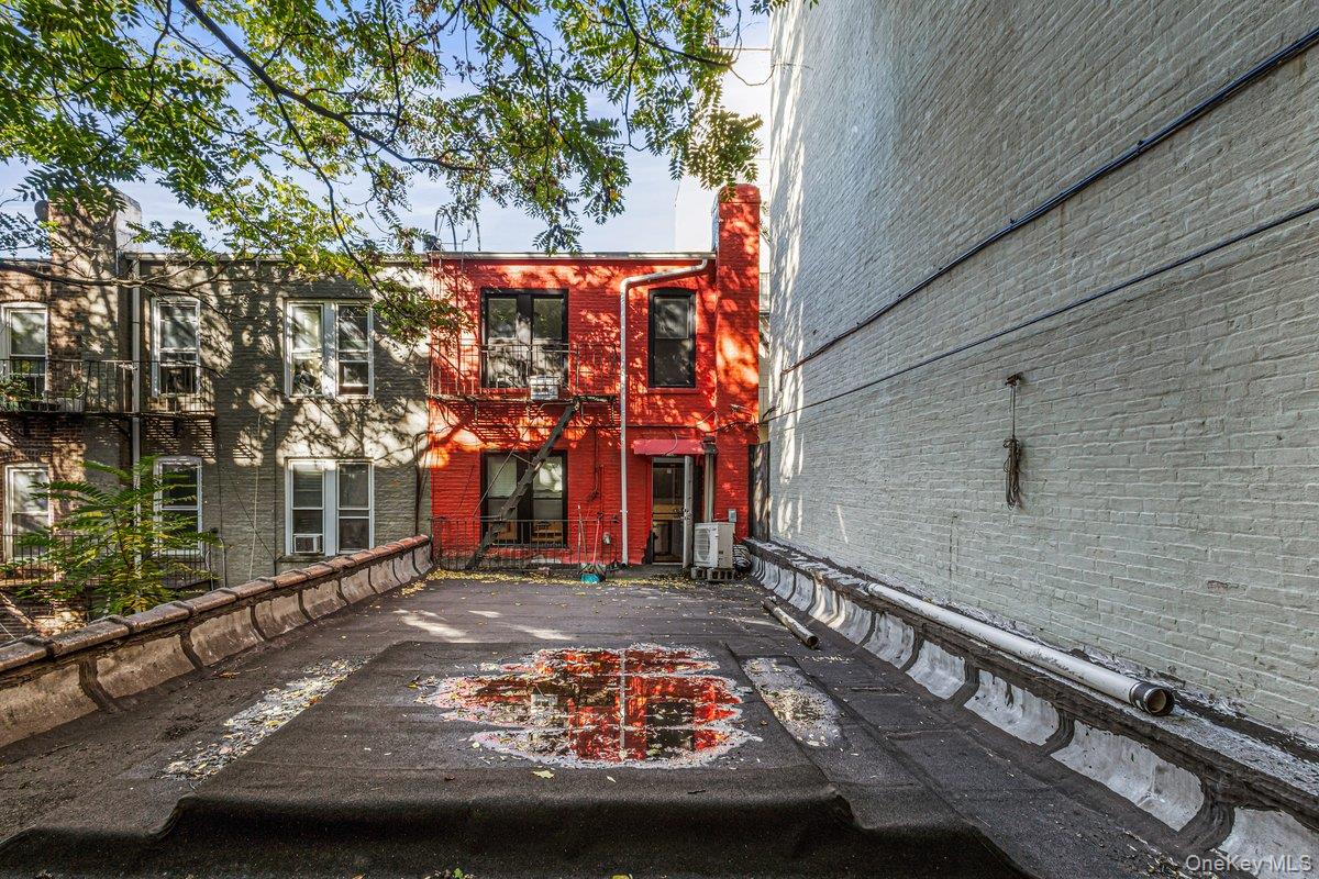 305 Rogers Avenue, Unit 1 photo 15