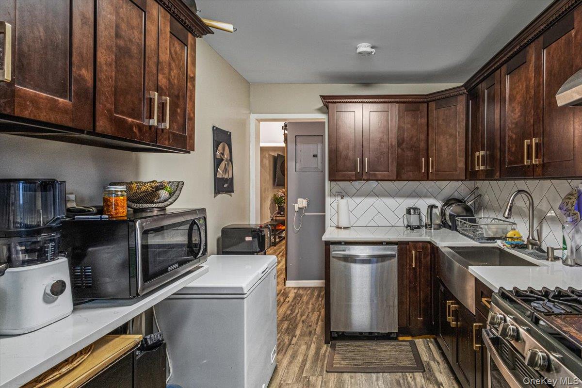 305 Rogers Avenue, Unit 1 photo 17