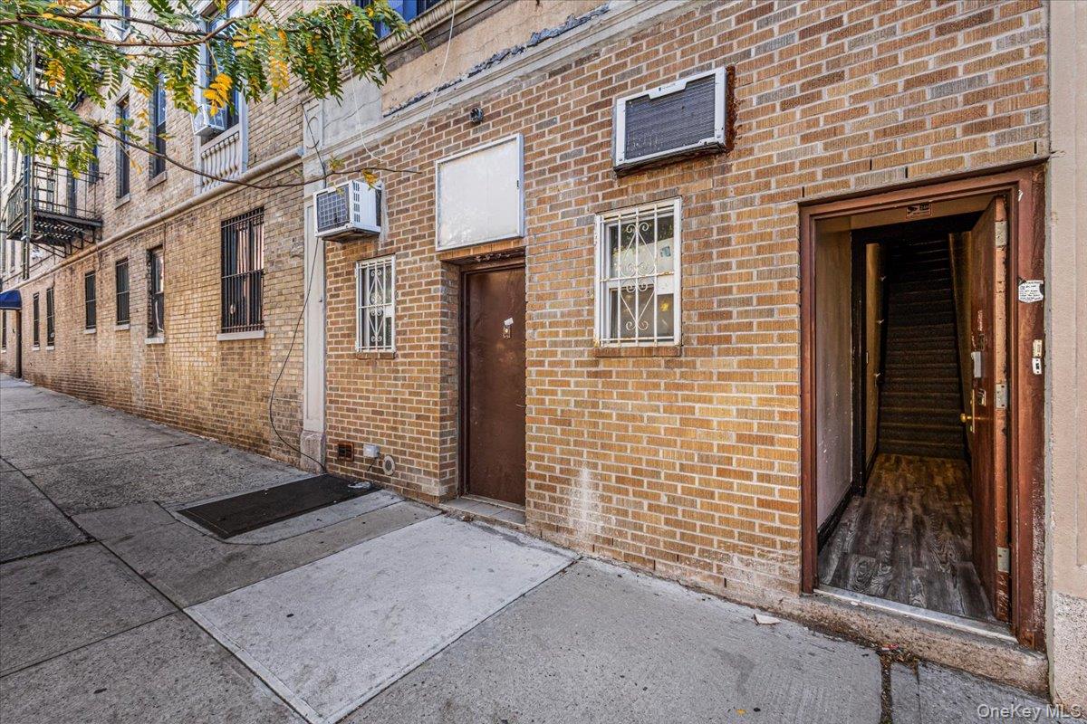 305 Rogers Avenue, Unit 1 photo 2