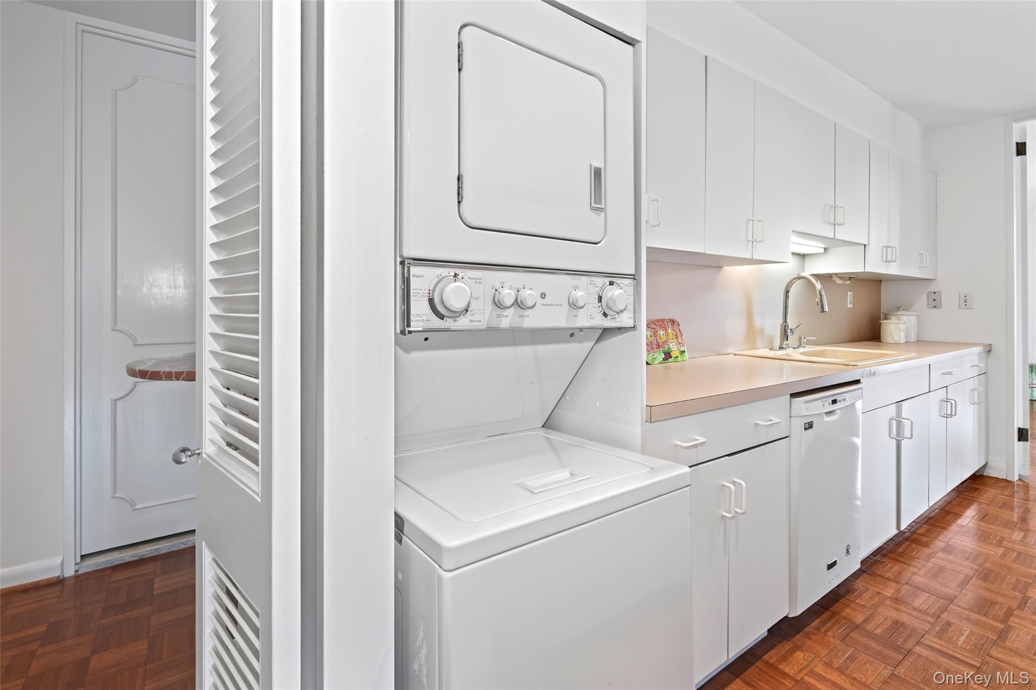 720 Milton Road, Unit N-3D photo 13
