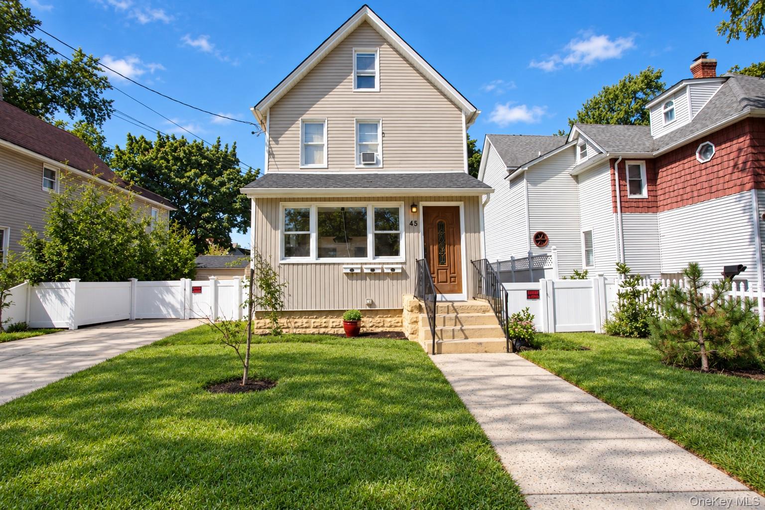 45 Lynbrook Avenue, Unit 1