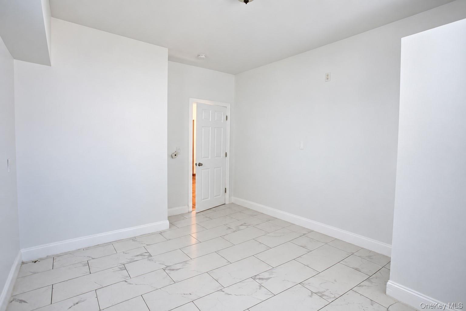 45 Lynbrook Avenue, Unit 1 photo 16