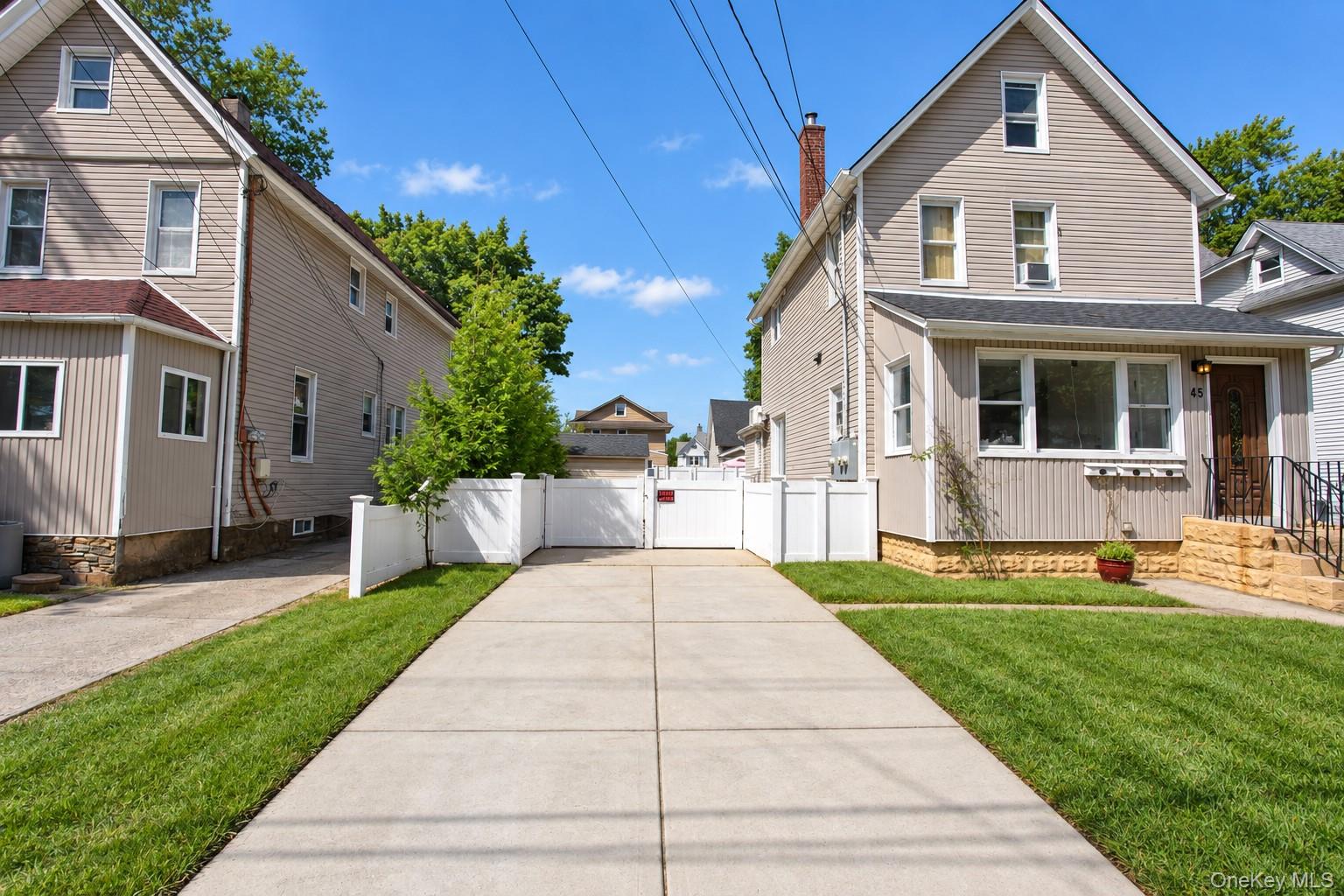 45 Lynbrook Avenue, Unit 1 photo 3