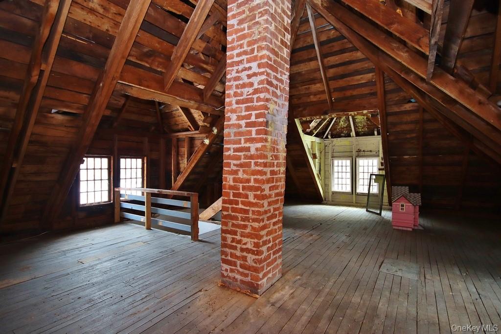 53 Yorktown Road – For Sale photo 33
