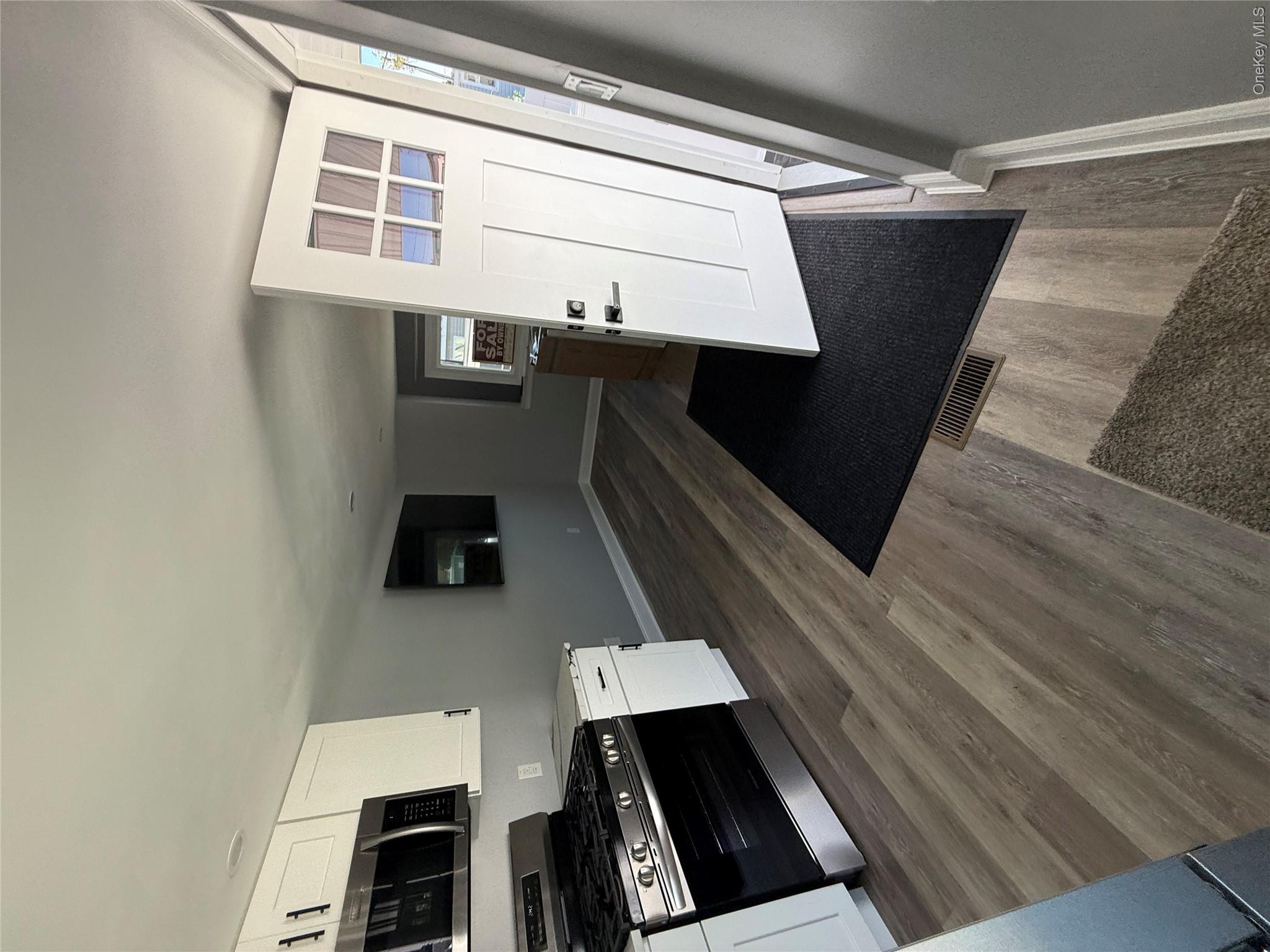 150 main st, islip, NY, Unit 1 photo 2