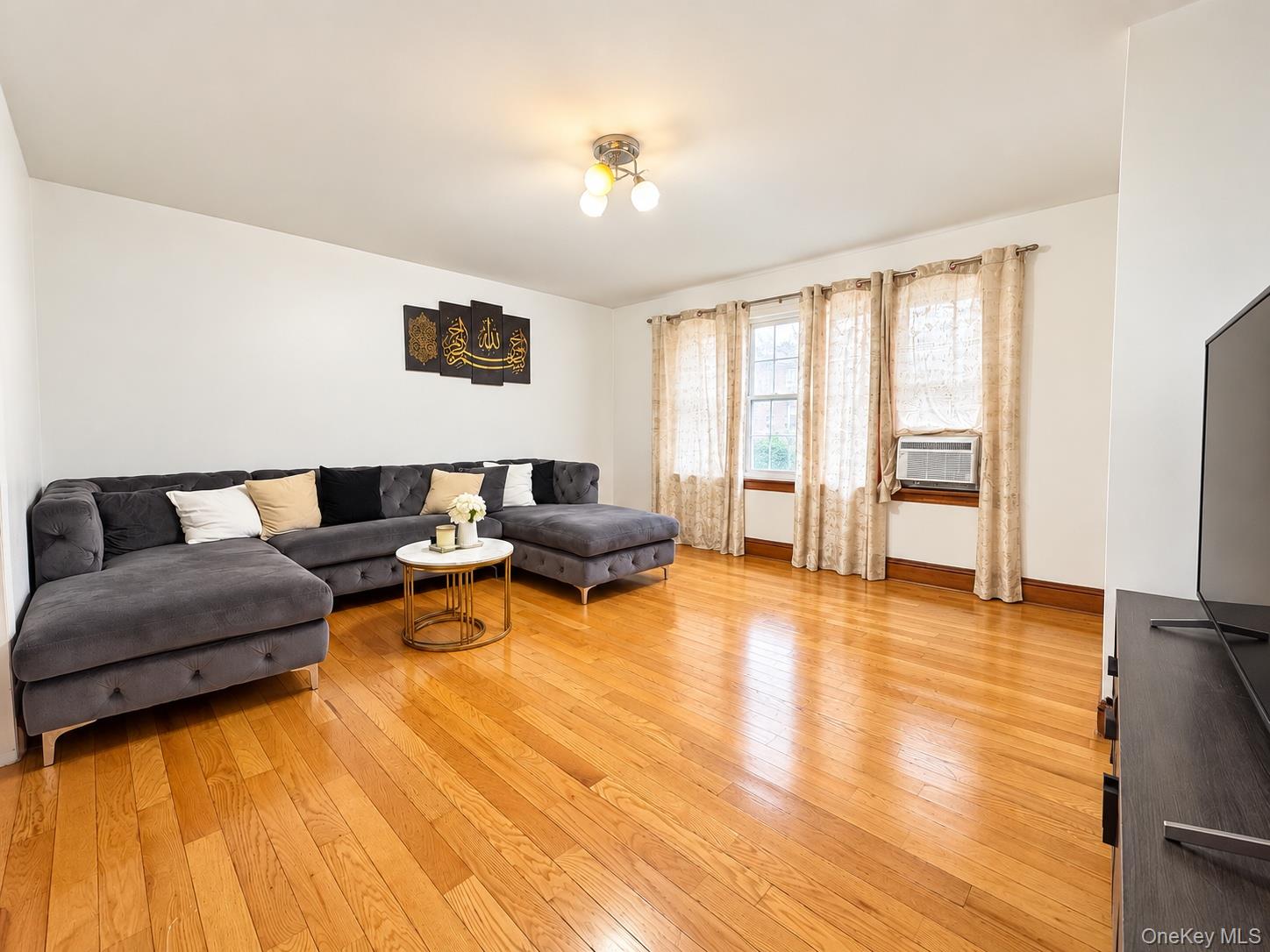 147-48 24th Avenue – For Sale photo 3