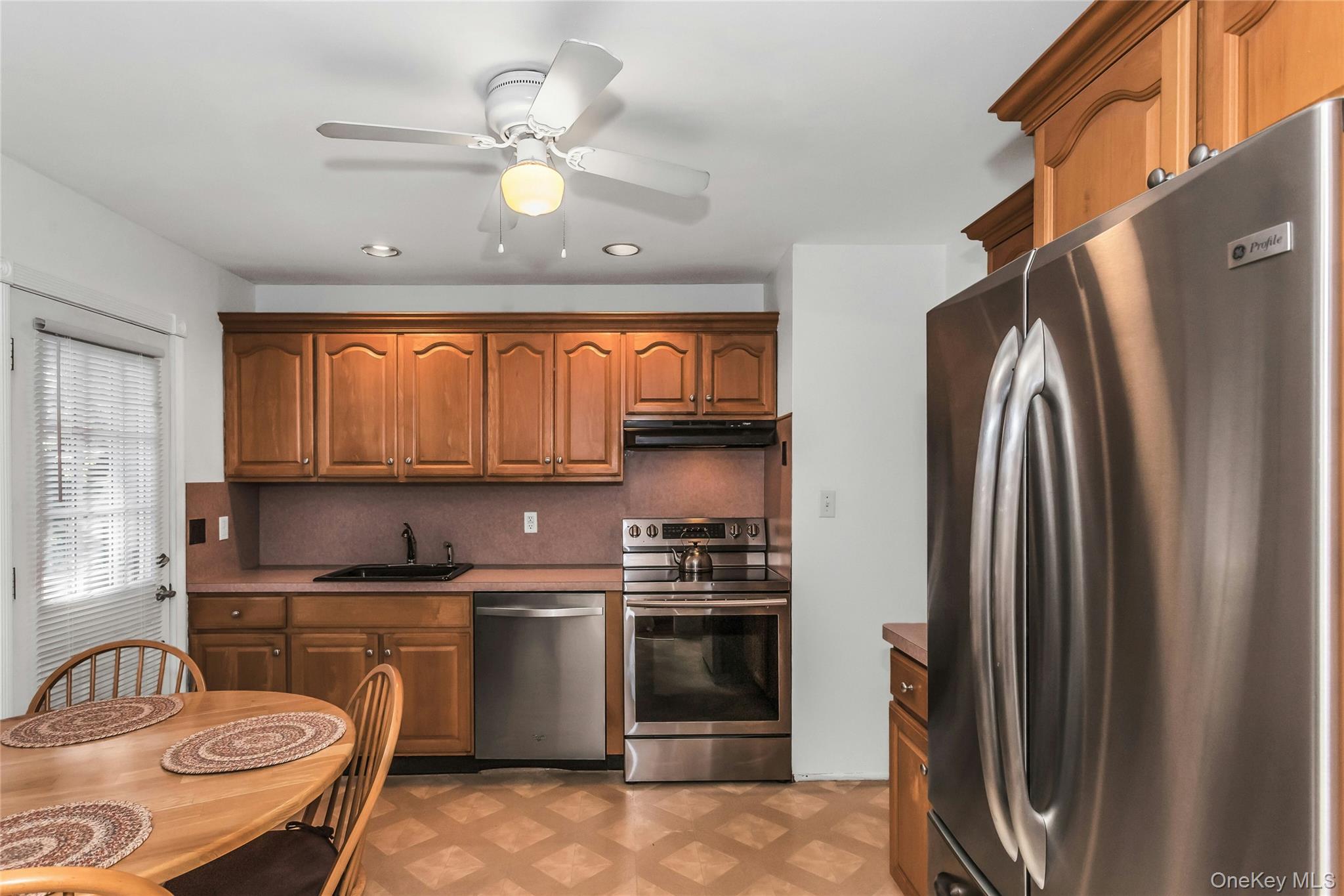 160 Overlook Drive – For Sale photo 14