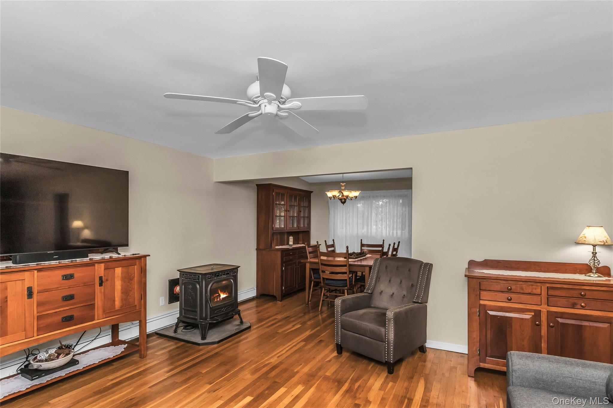 160 Overlook Drive – For Sale photo 8
