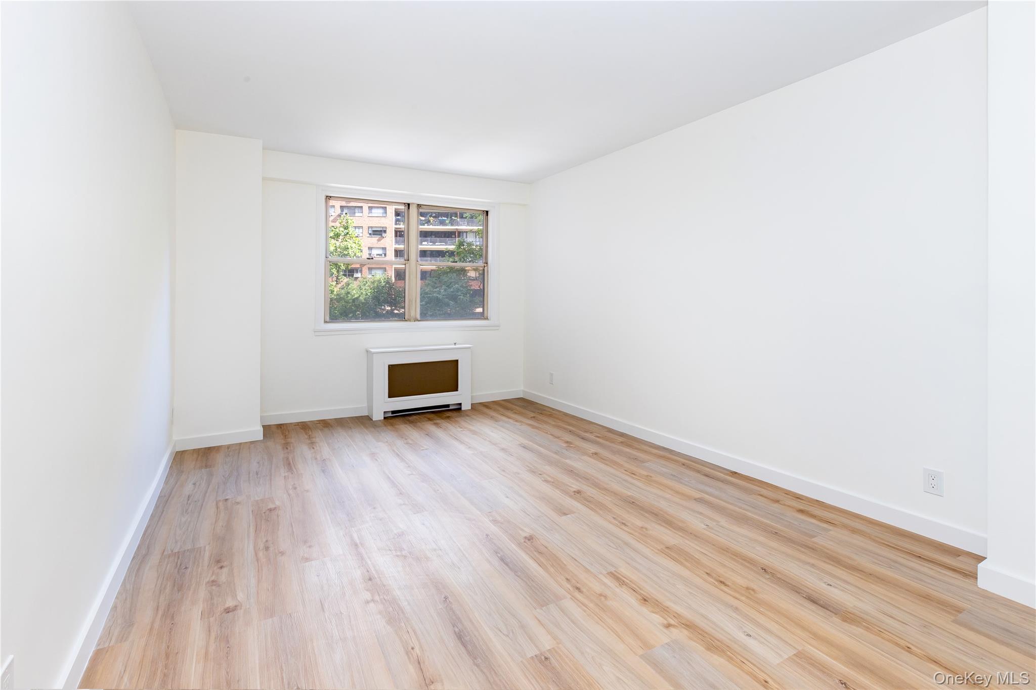 2621 Palisade Avenue, Unit 1G photo 12